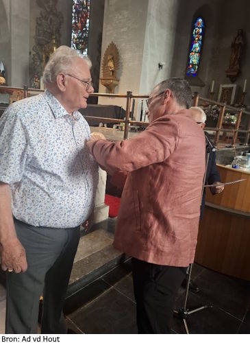 Gouden speld voor Dieu
